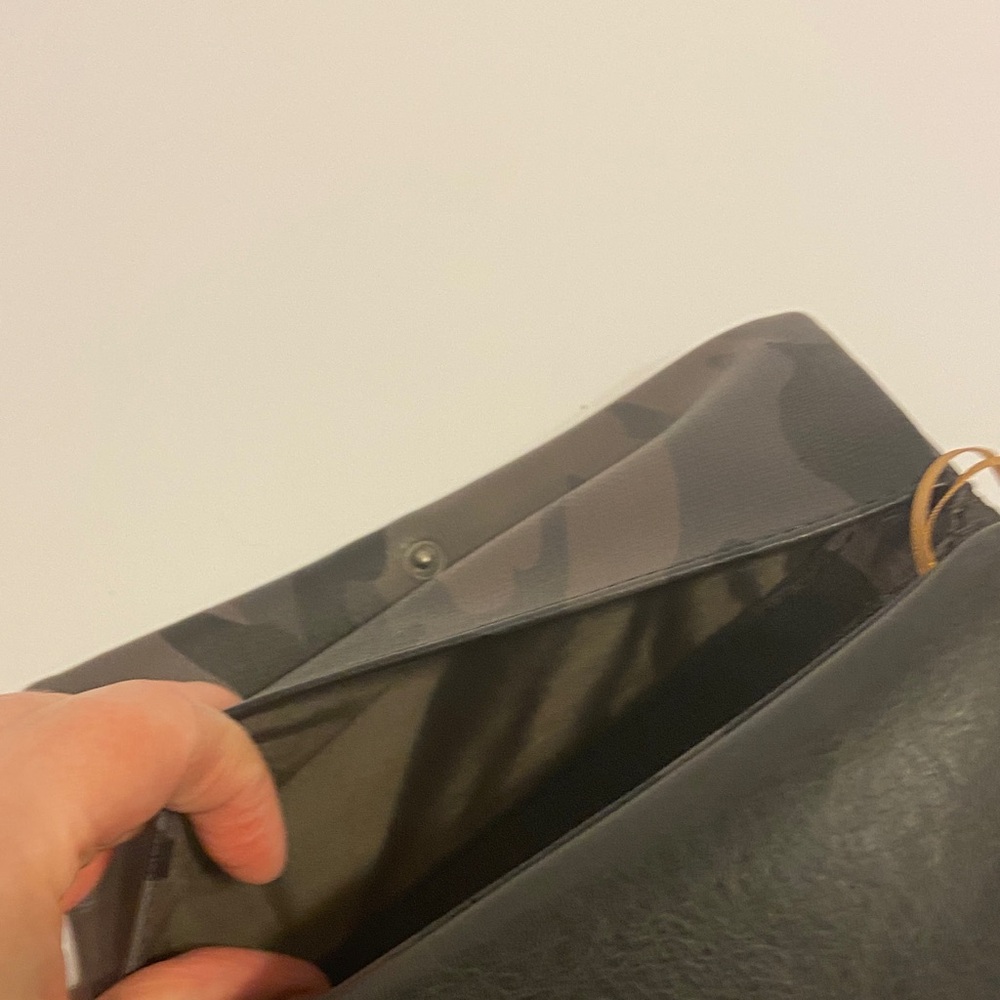 Matt & Nat vegan Classic Black long Wallet Clutch - Picture 13 of 14